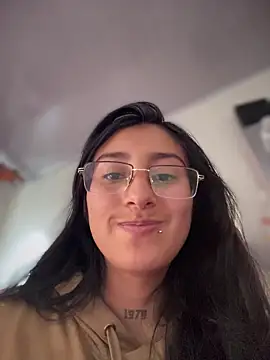 Violeet-Smith online show from 03.30.26