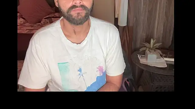 MakeMeAwareAah online show from 04.10.26