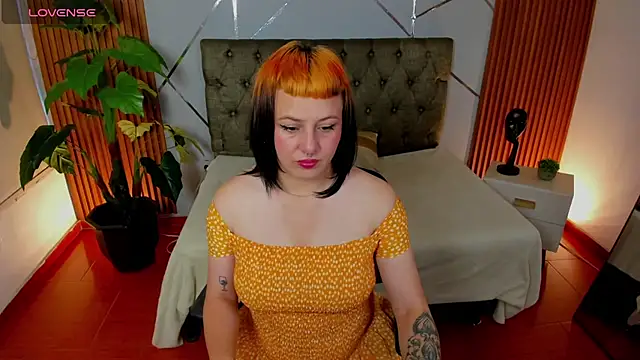 camilaa lux online show from 02.06.26