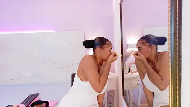 Lorraine Jackson online show from 11.26.25