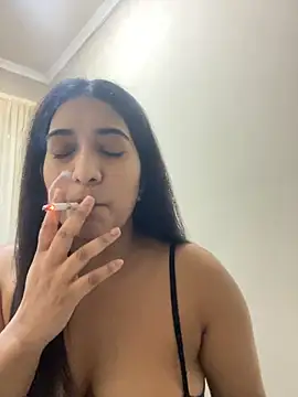 Your Girl Zara online show from 11.18.25