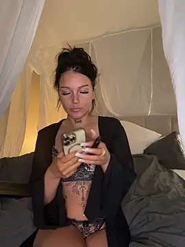 Snapshot of Gabbyys chatting on 02.13.26 Gabbyys online show from 02.13.26