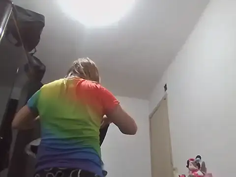 Snapshot of Eimy2025 chatting on 11.03.25 Eimy2025 online show from 11.03.25