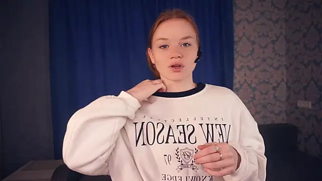 KarlynGow online show from 11.21.25