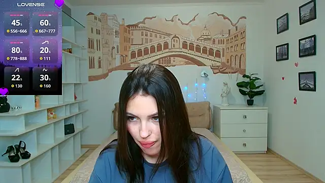 Snapshot of KittyShenson chatting on 06.10.26 KittyShenson online show from 06.10.26