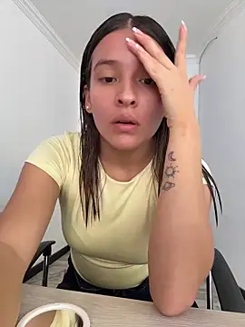 Snapshot of Talia_Bonet chatting on 06.14.26 Talia Bonet online show from 06.14.26