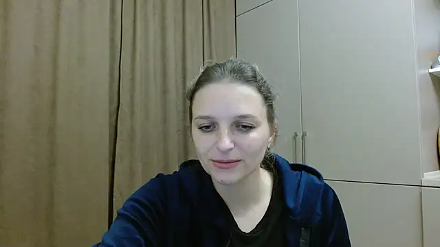 Snapshot of ElisSky301 chatting on 11.02.25 ElisSky301 online show from 11.02.25