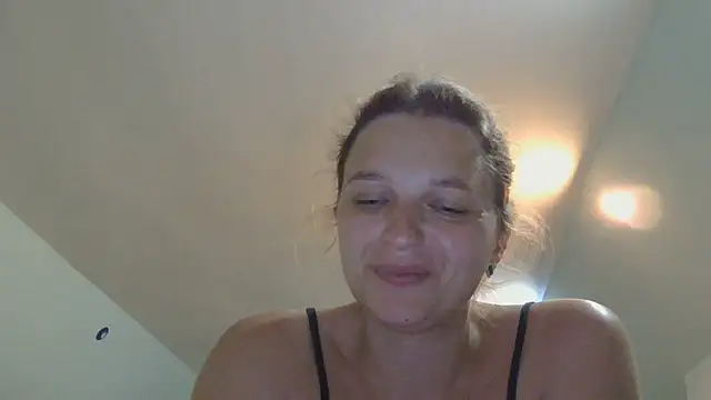 Snapshot of ElisSky301 chatting on 06.21.26 ElisSky301 online show from 06.21.26
