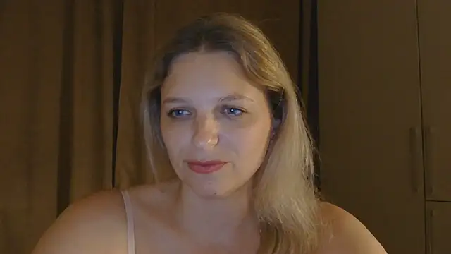 Snapshot of ElisSky301 chatting on 07.04.26 ElisSky301 online show from 07.04.26