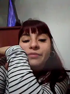 Snapshot of Tizi_04 chatting on 10.29.25 Tizi 04 online show from 10.29.25