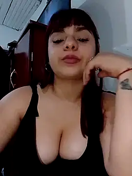 Snapshot of Tizi_04 chatting on 11.07.25 Tizi 04 online show from 11.07.25