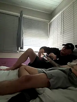 Snapshot of D13ON3L chatting on 10.21.25 D13ON3L online show from 10.21.25