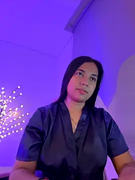 Snapshot of aly_nicols chatting on 10.24.25 aly nicols online show from 10.24.25