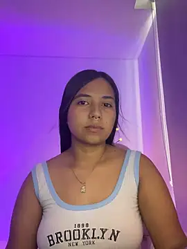 Snapshot of aly_nicols chatting on 10.25.25 aly nicols online show from 10.25.25