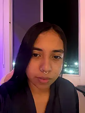 aly nicols online show from 11.11.25