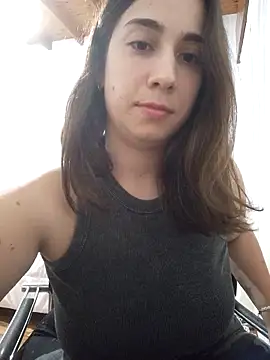 Snapshot of sophiep_argen chatting on 10.21.25 sophiep argen online show from 10.21.25