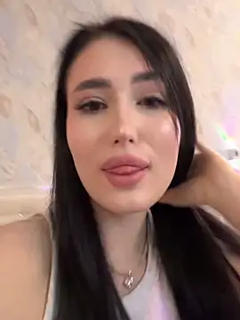 KailyBell online show from 10.21.25