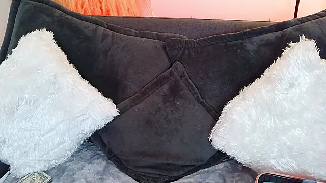 mia roux1 online show from 03.20.26