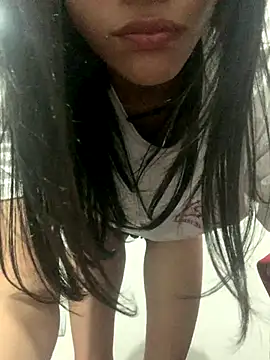 Snapshot of morenaamorr chatting on 11.03.25 morenaamorr online show from 11.03.25