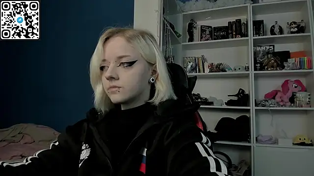 Holy Mistress S online show from 01.07.26