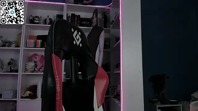 Holy Mistress S online show from 02.24.26