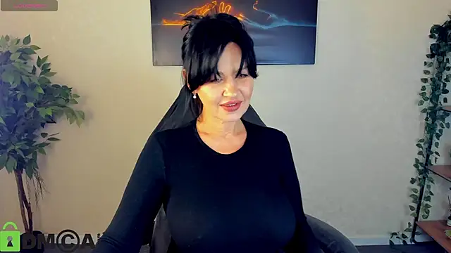 Sara Devills online show from 03.28.26