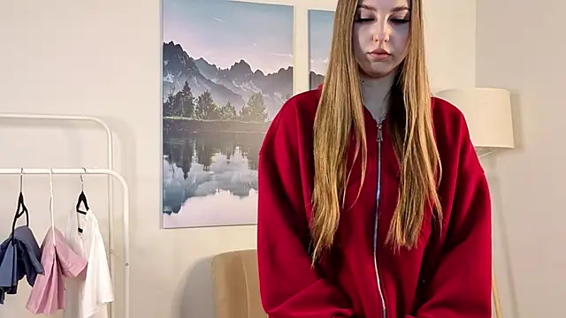 NicolaAyyad online show from 10.23.25