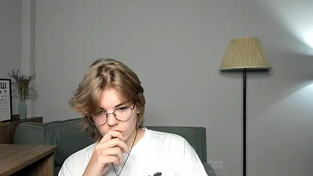 MelodyBaur online show from 10.25.25