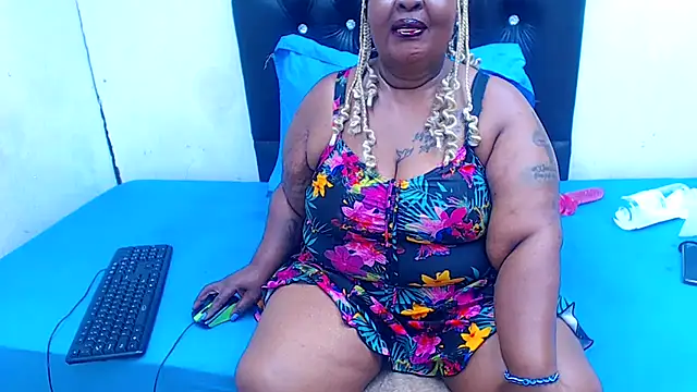 MatureMilfxxx online show from 01.17.26