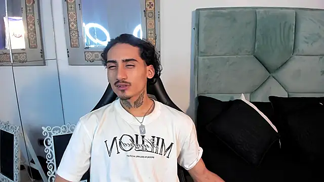 Mr Strike online show from 10.28.25