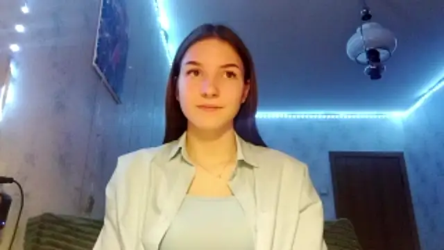 Beauty miIa online show from 10.24.25