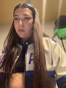 Snapshot of ImAlix_Rouses chatting on 11.02.25 ImAlix Rouses online show from 11.02.25