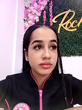 Snapshot of BabyCaramel18 chatting on 10.22.25 BabyCaramel18 online show from 10.22.25