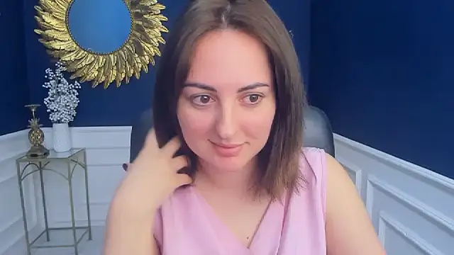 NoraSimons online show from 06.02.26