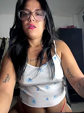 tattyHot95 online show from 12.22.25