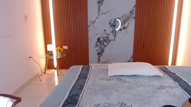 rosselyn  online show from 03.30.26