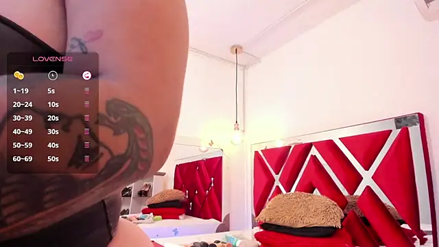 samantaawolf online show from 11.28.25