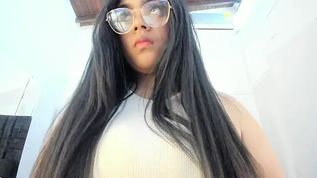 EmmadaSilva online show from 03.19.26