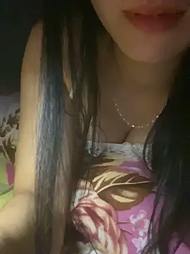 Snapshot of o-one-o chatting on 11.07.25 o-one-o online show from 11.07.25