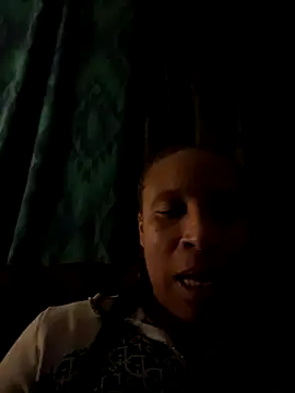 Snapshot of CreammieDelite chatting on 10.30.25 CreammieDelite online show from 10.30.25