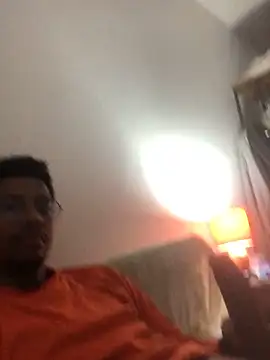 Albert Madrid online show from 12.05.25