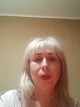 Snapshot of SelinaLovqx chatting on 10.22.25 SelinaLovqx online show from 10.22.25