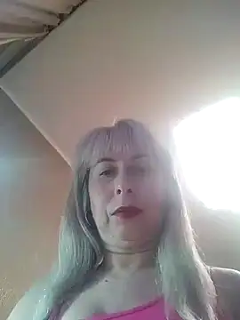 Snapshot of SelinaLovqx chatting on 10.23.25 SelinaLovqx online show from 10.23.25