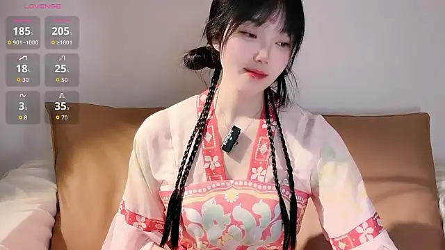 upoo7lt online show from 04.18.26