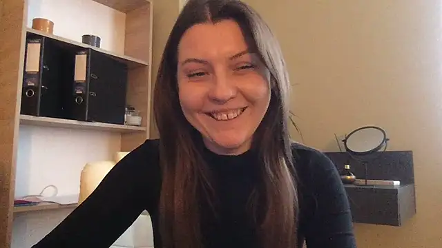 DollyRoma online show from 10.22.25