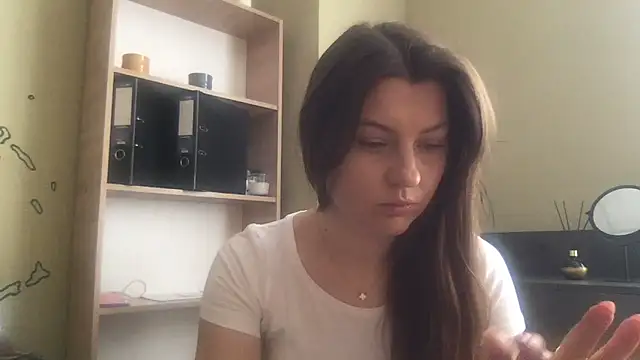 DollyRoma online show from 11.03.25