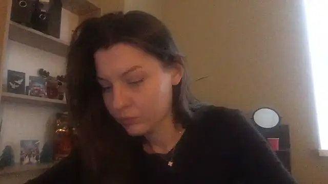 DollyRoma online show from 12.18.25