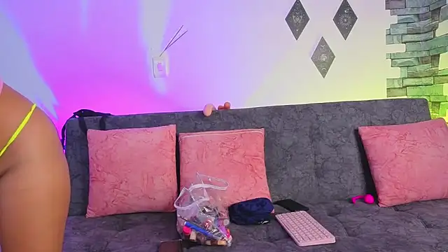 kasandraandsilvii online show from 12.01.25