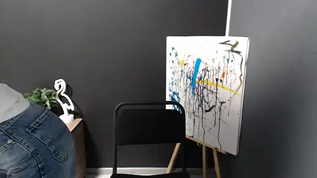 Snapshot of a_alessia chatting on 11.05.25 a alessia online show from 11.05.25