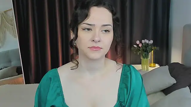 Camilla Rowen online show from 07.05.26